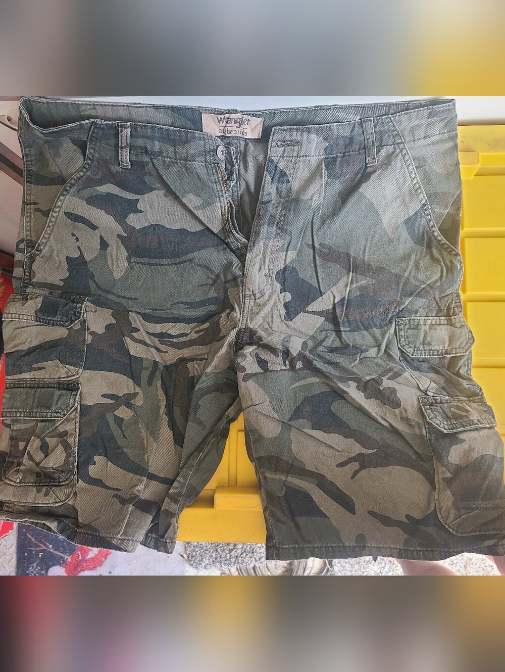 Wrangler Men’s Camouflage Cargo Shorts - Olive Green